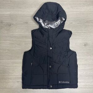 Columbia Kids Black Puffer Vest Hooded Size 6 / 6X